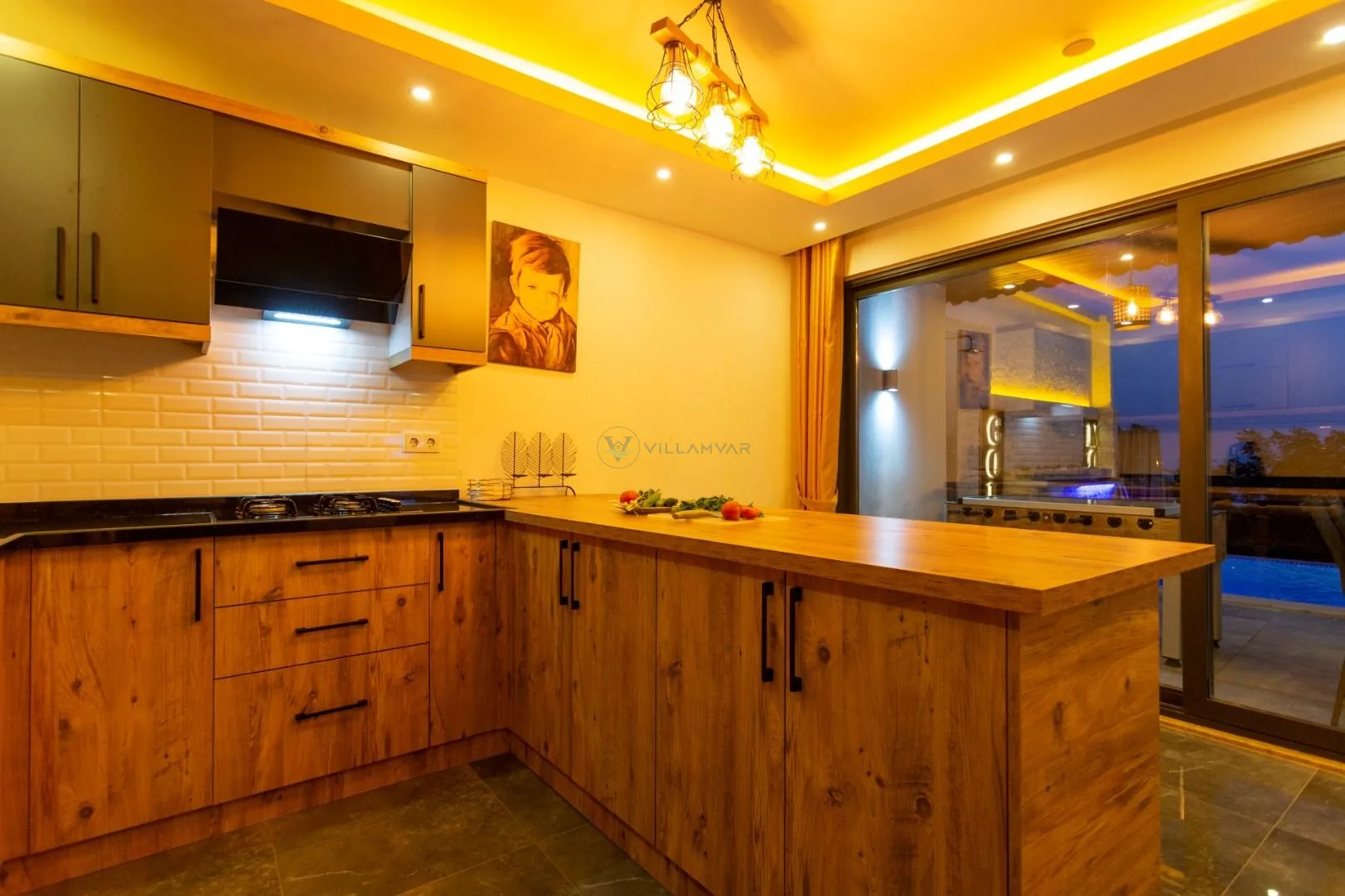 Villa Gold Moon