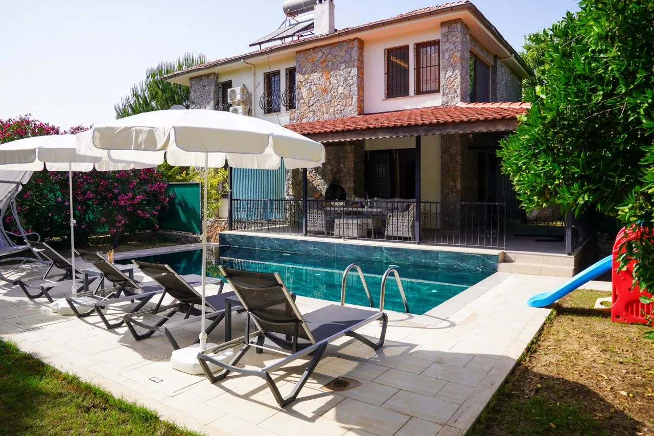 Villa Poyelina Duo