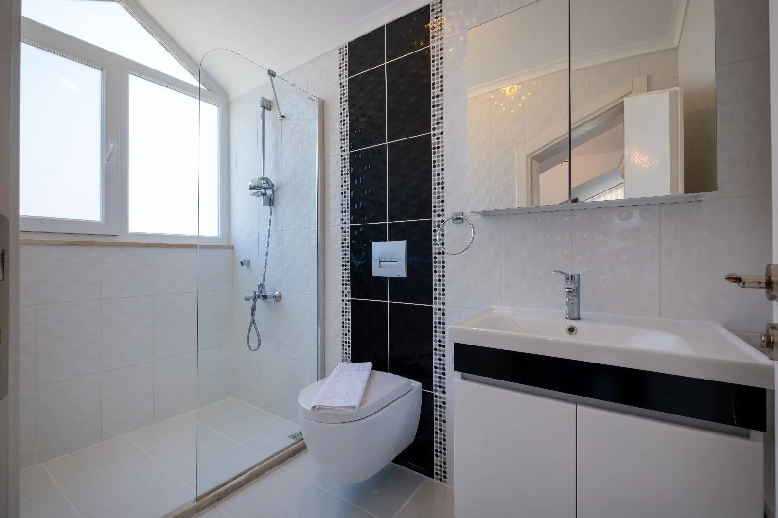 Villa Silver Orkide