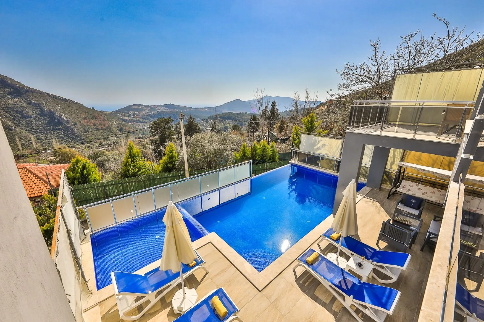 Villa Best