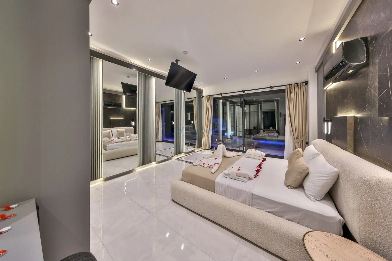 Villa Free