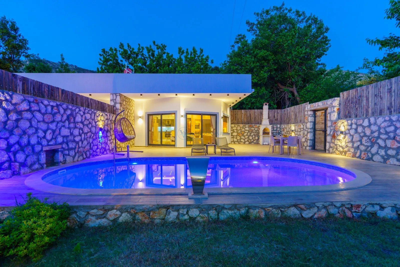 Villa Epica Duo
