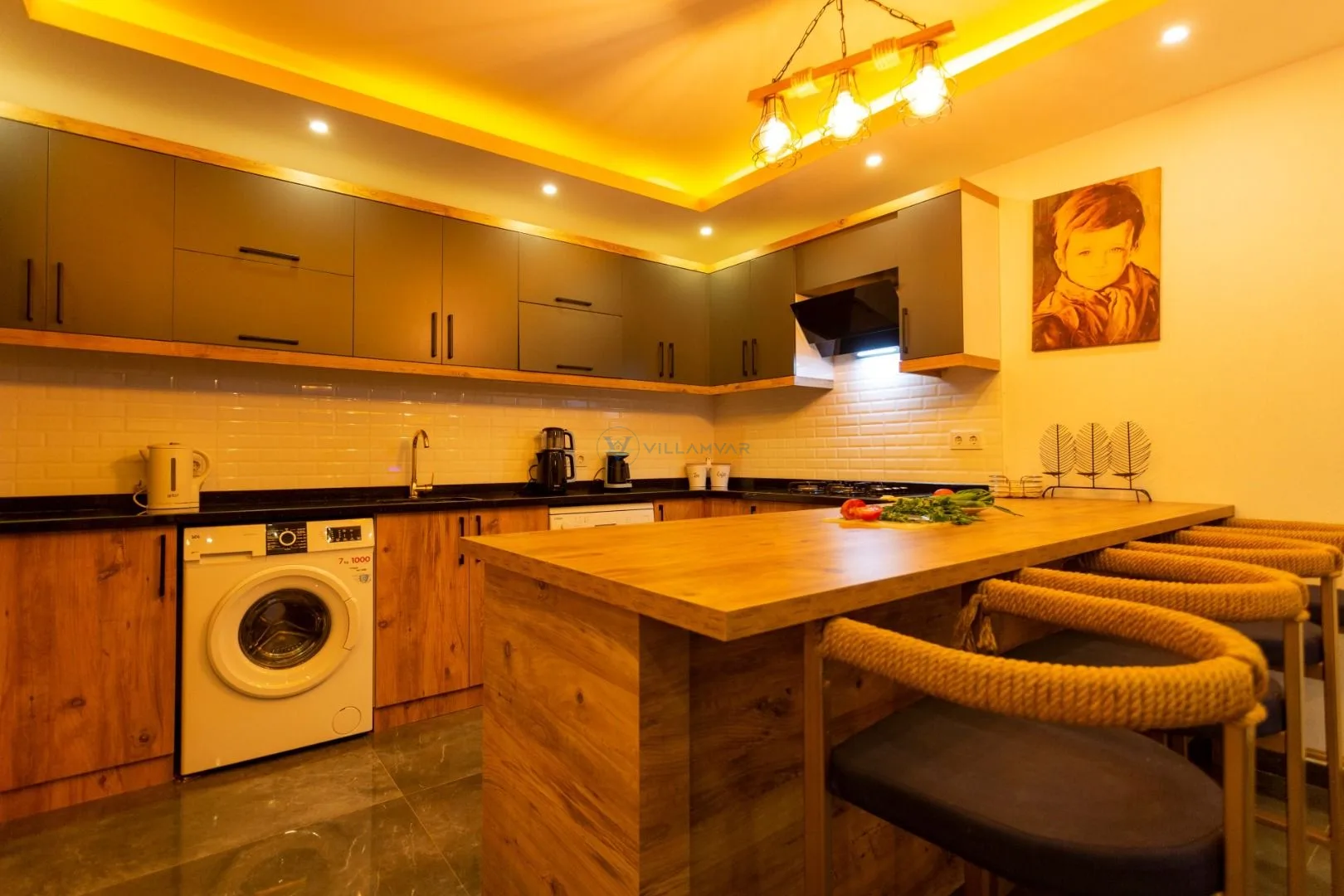 Villa Gold Moon