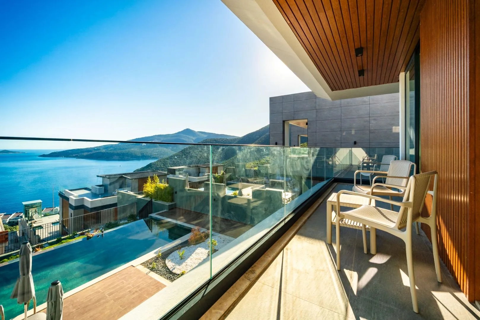 Villa Aura D