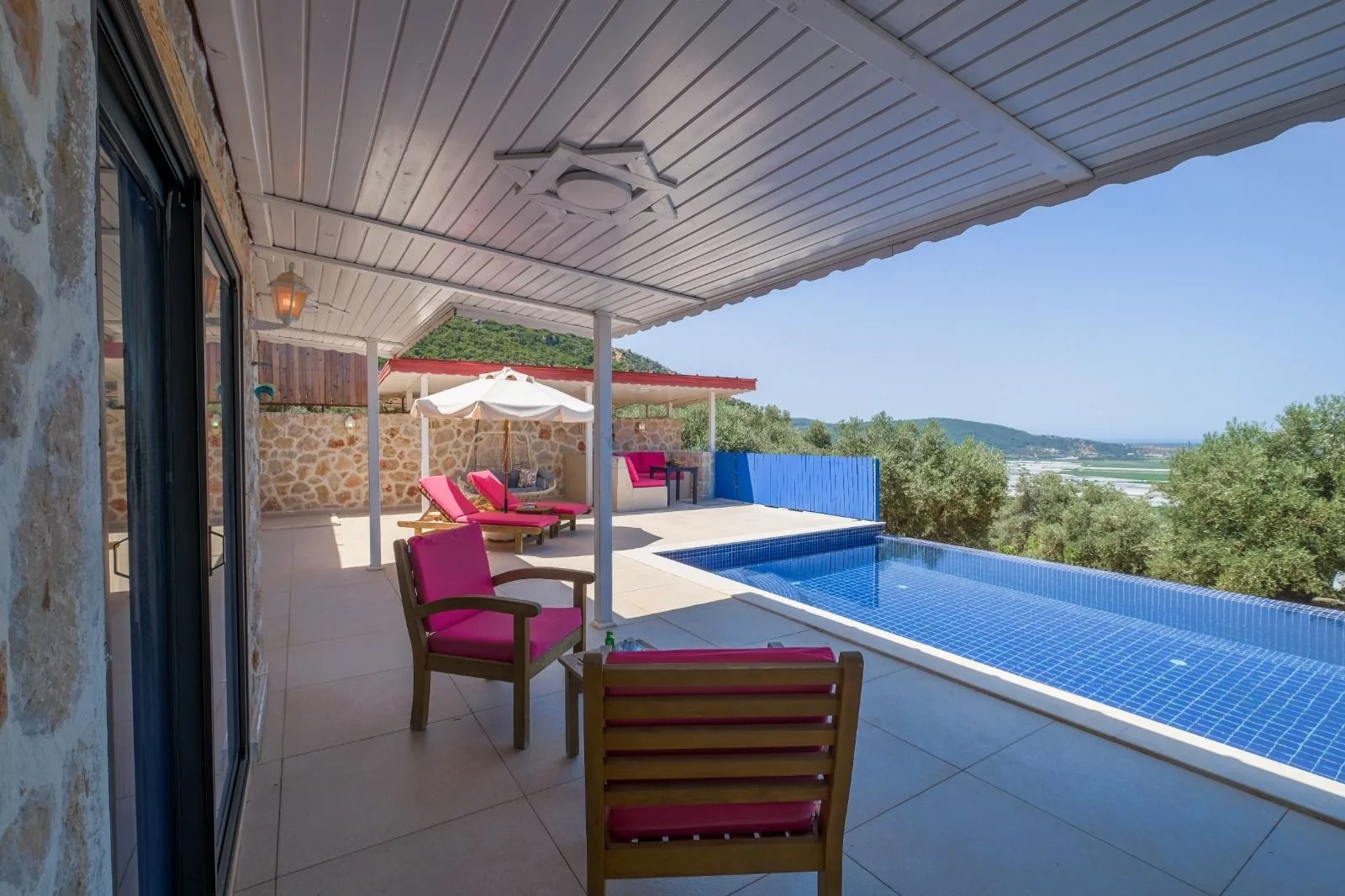 Villa Magnolyam