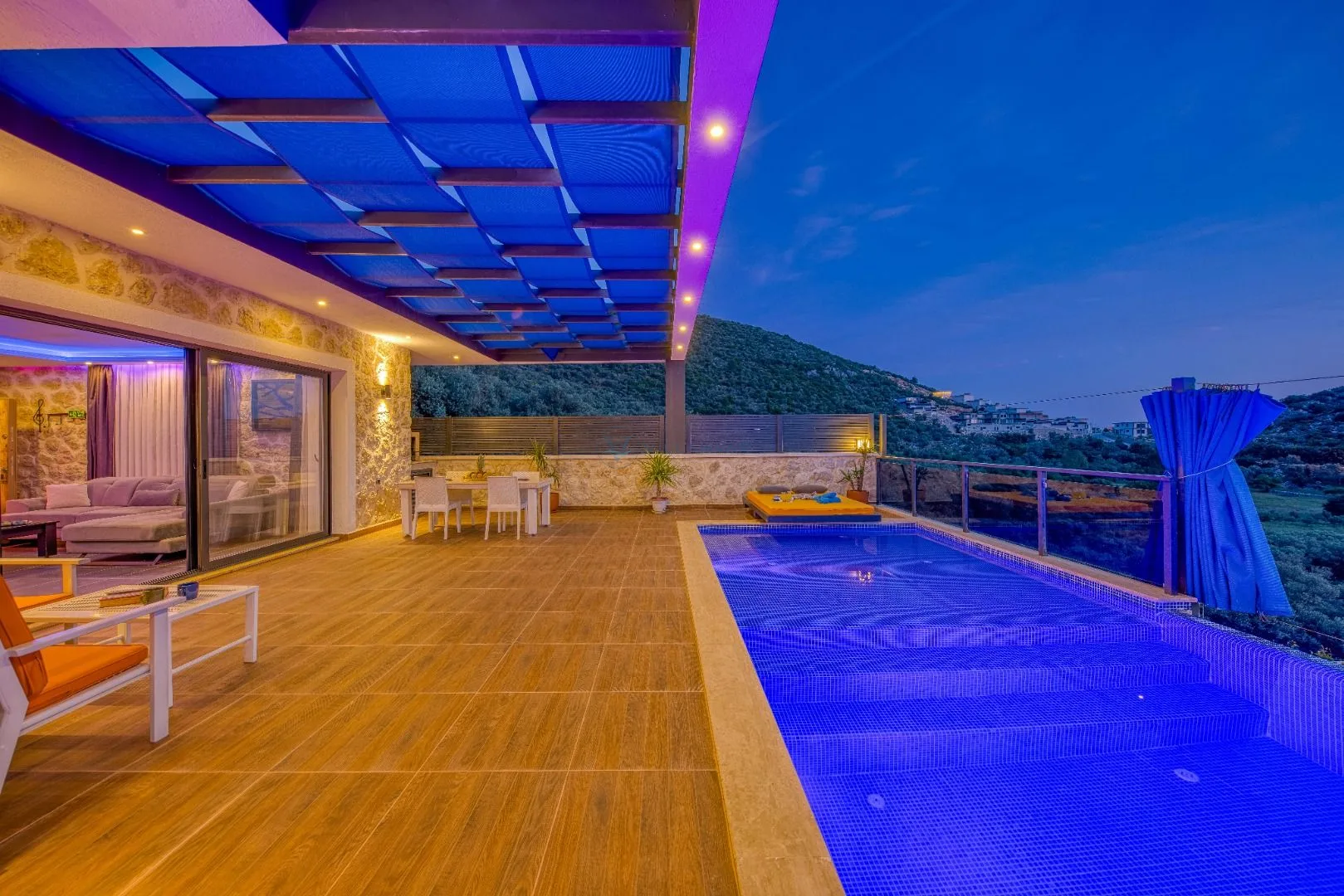 Villa Panamera Cal
