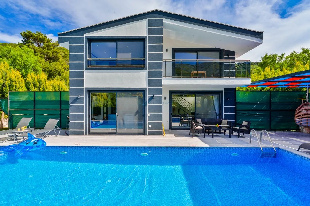 Villa Gold