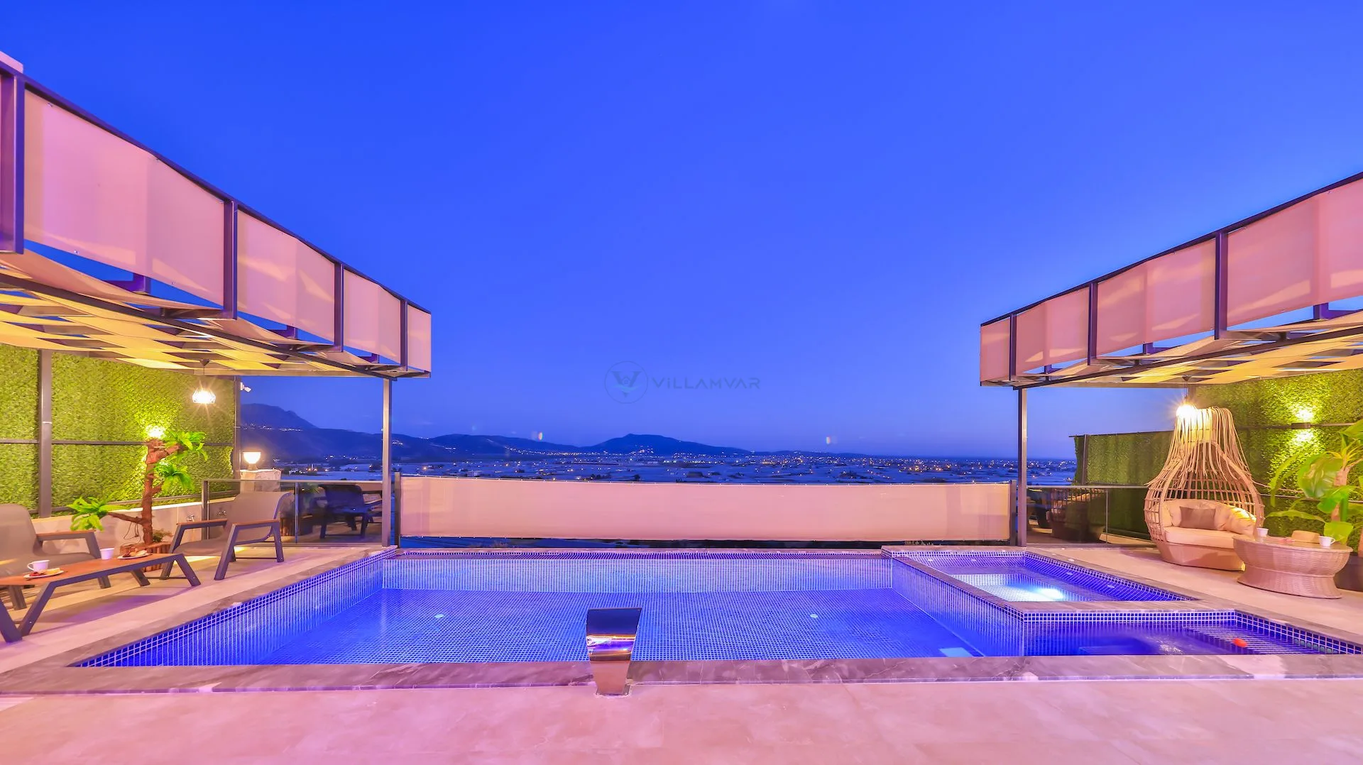 Villa Lalezar