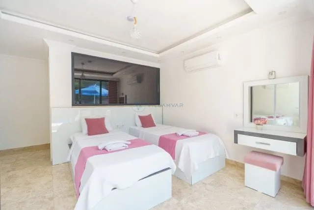 Villa Taha
