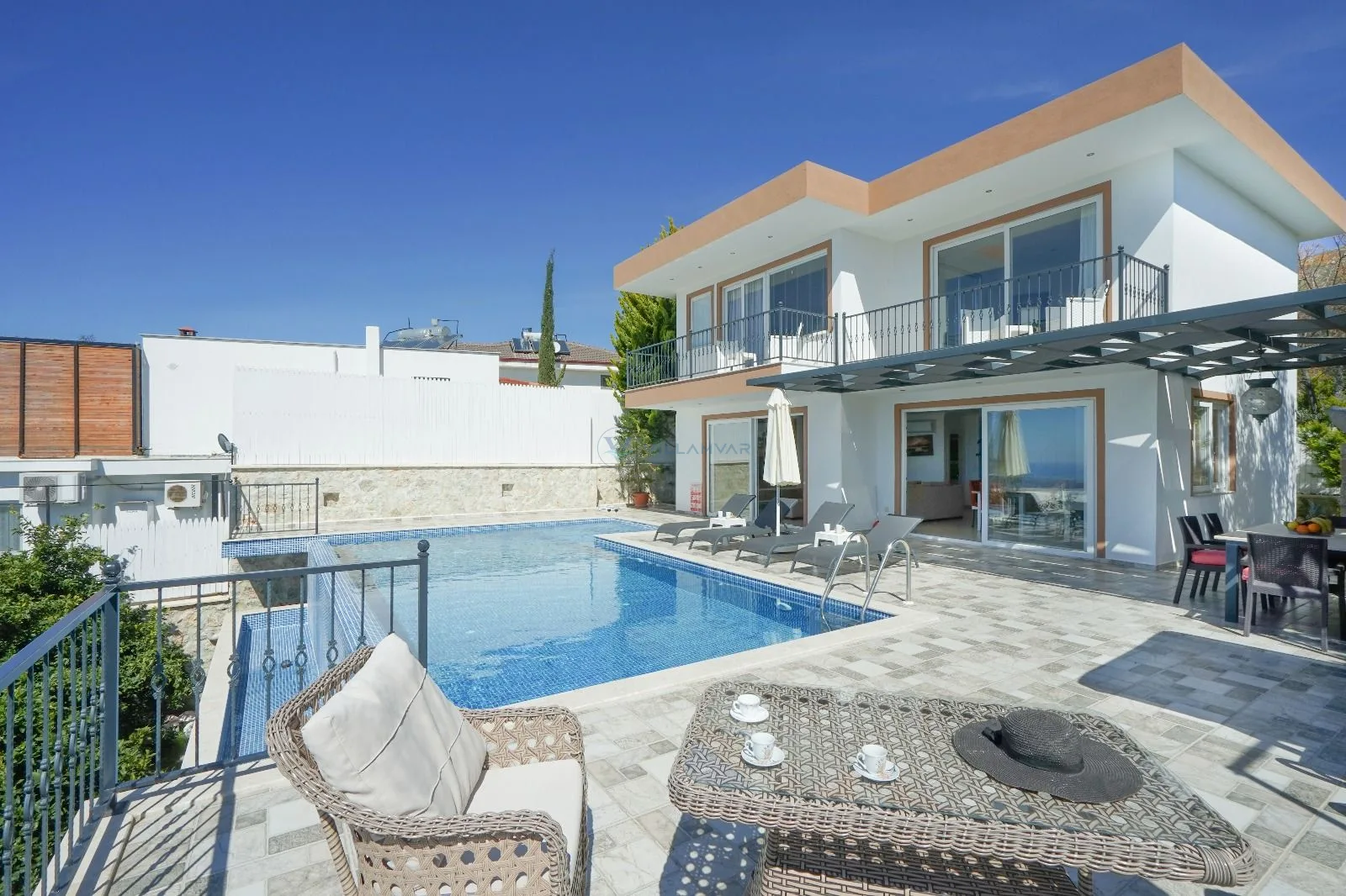 Villa Erdeno Duo