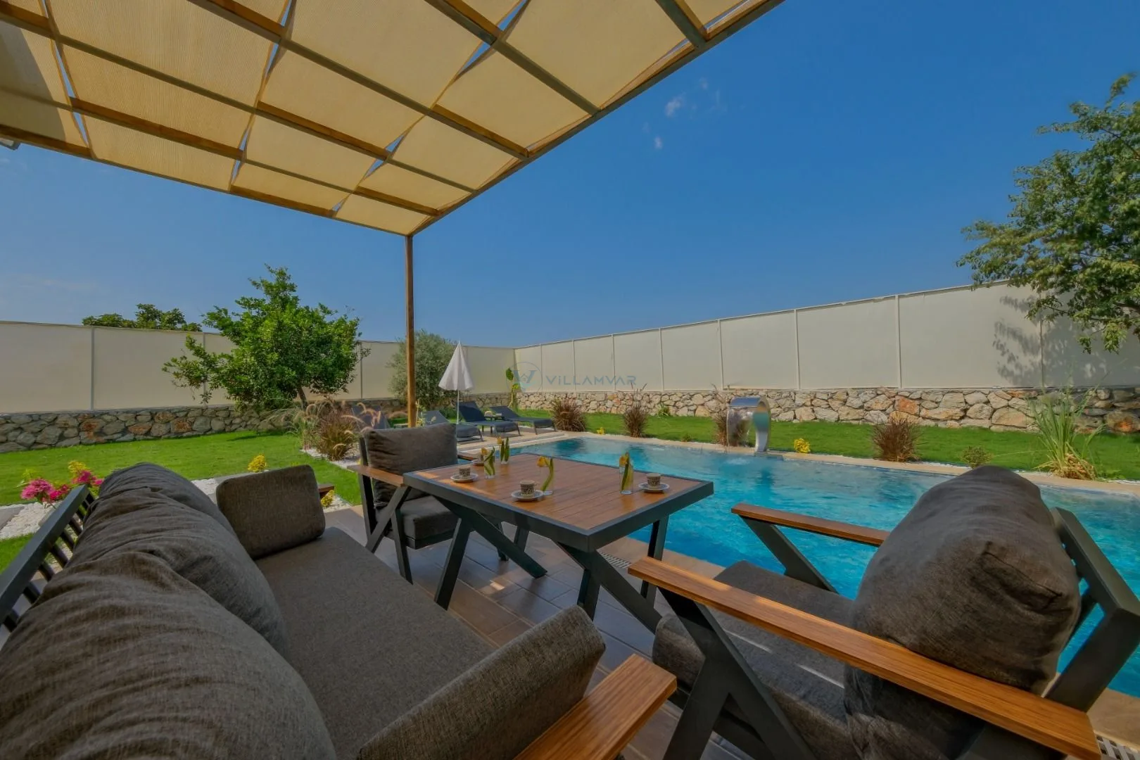 Villa İris