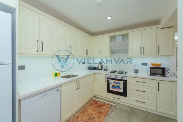 Villa Fullmoon