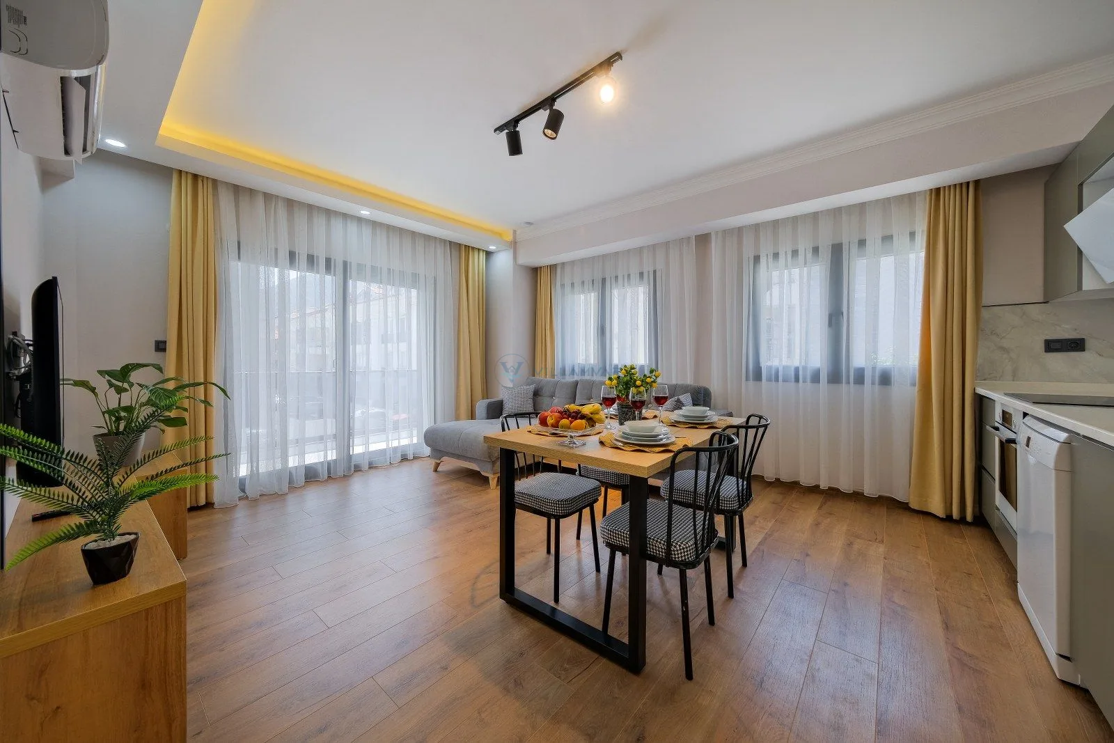 Light Suite Apart 3