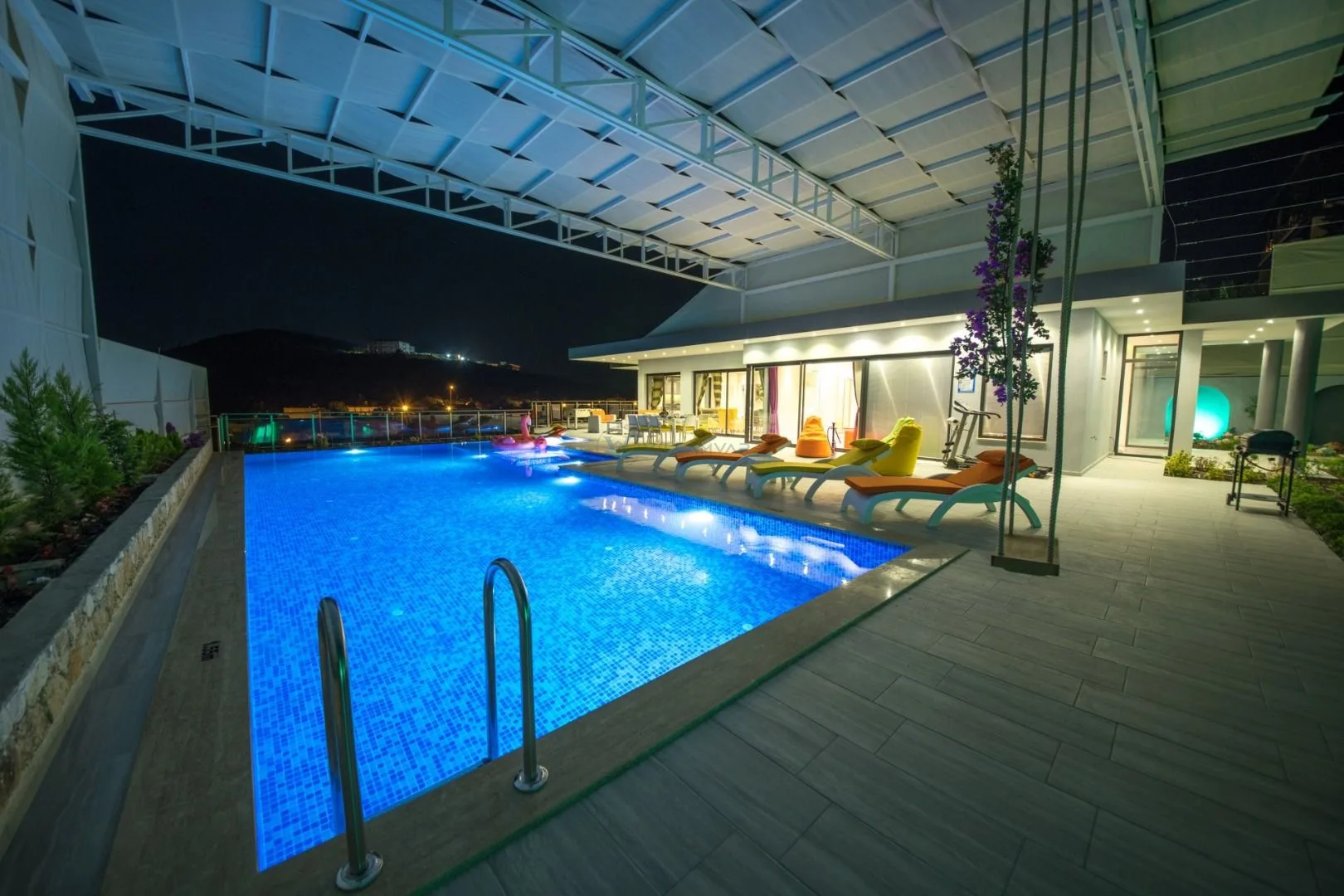 Villa Ali S