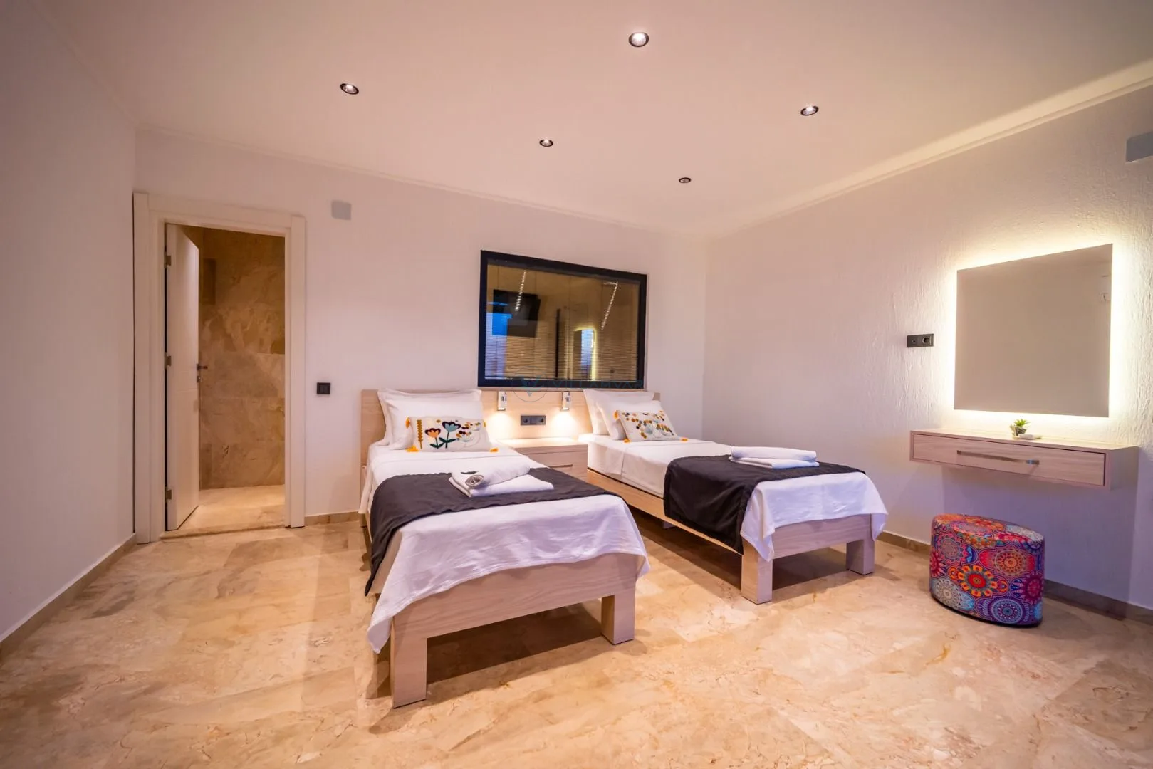 Villa Azra