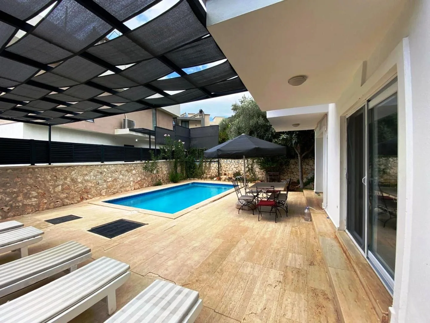 Villa Leton Kleo 1