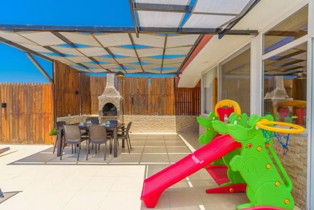 Villa Favori 1
