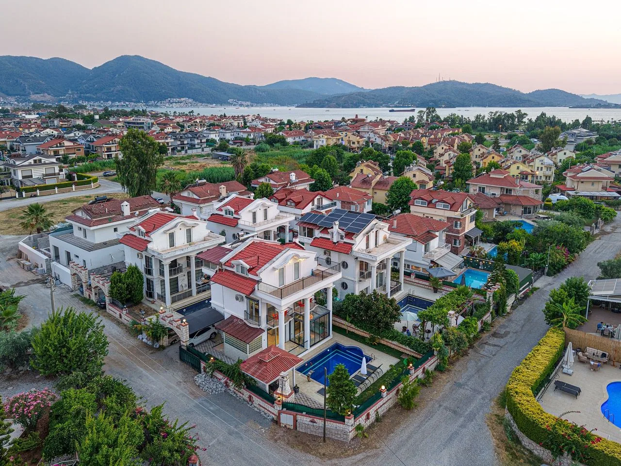 Serenity Villaları