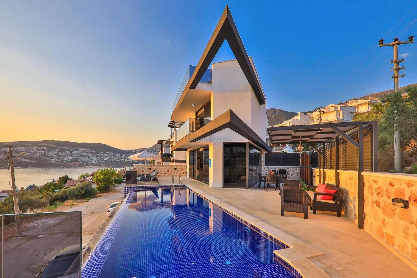 Villa Loca Kışla