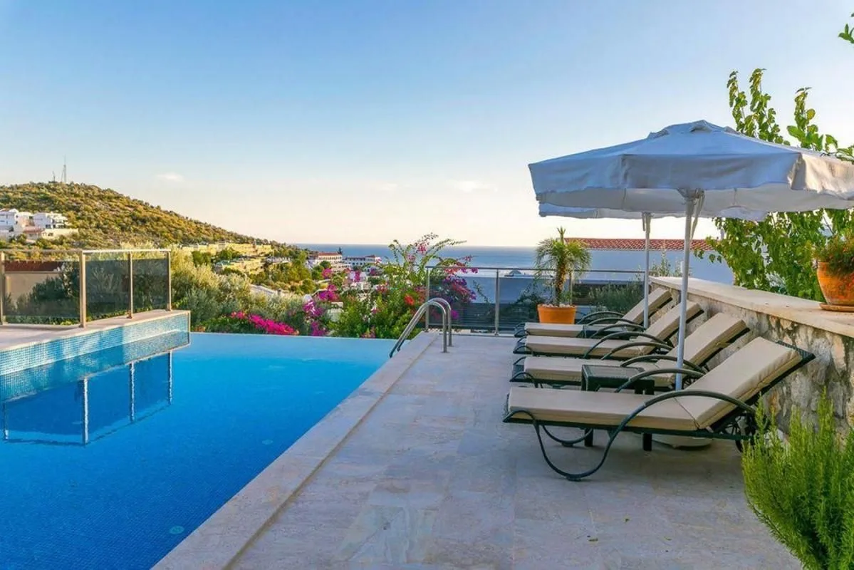 Azure Luxury Villas