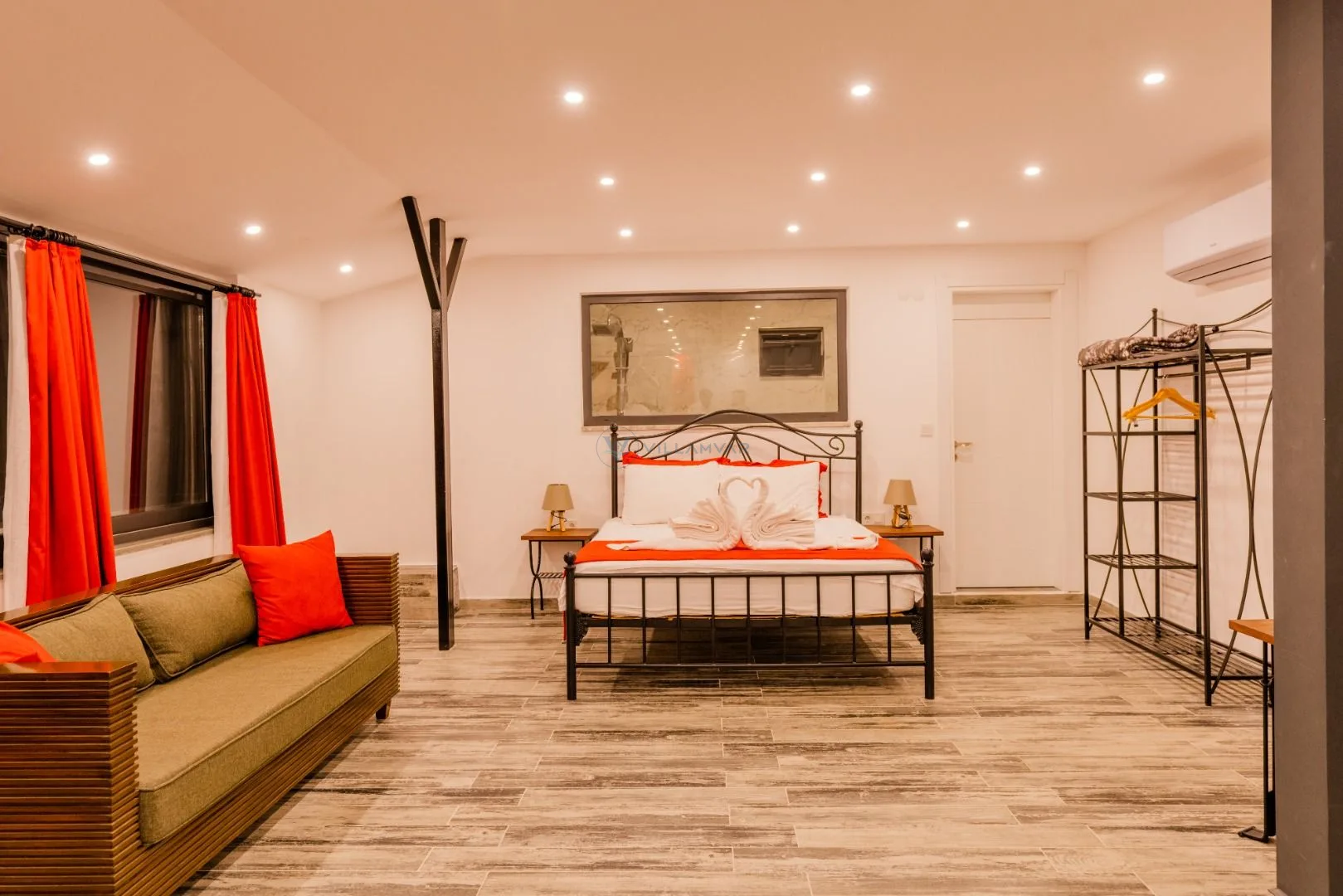 Orion House Sezonu