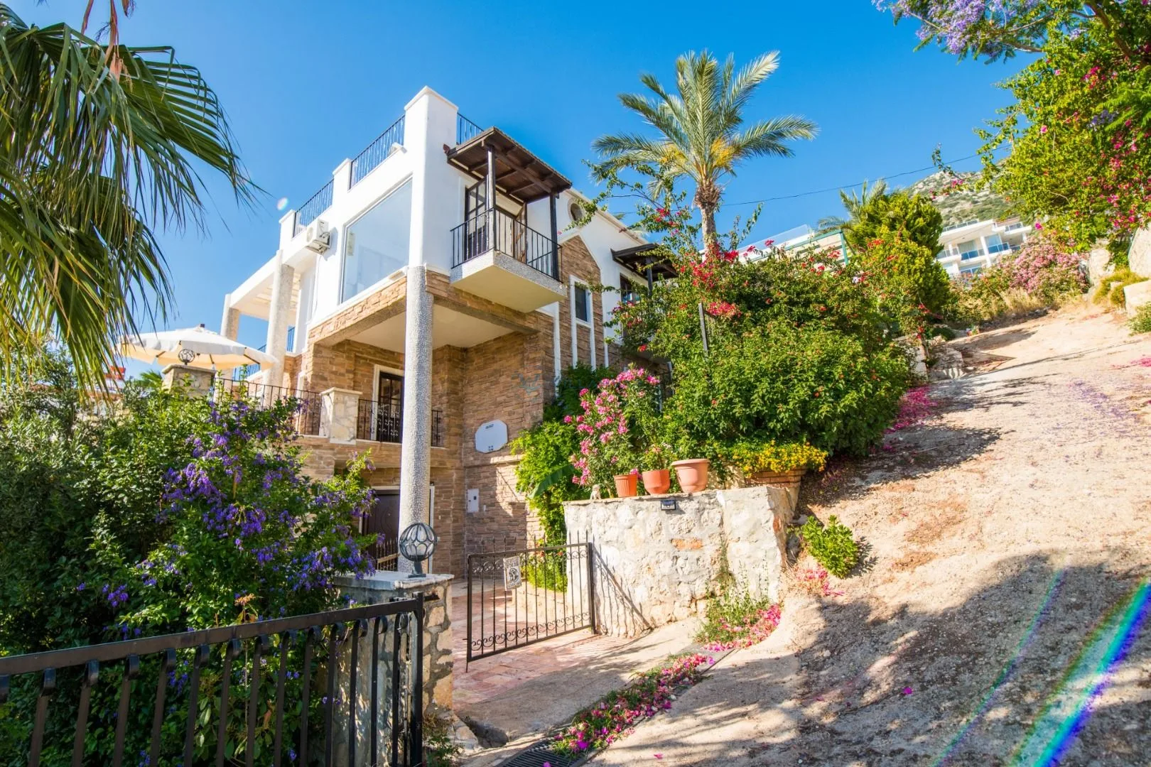 Villa Efsane Kiralama