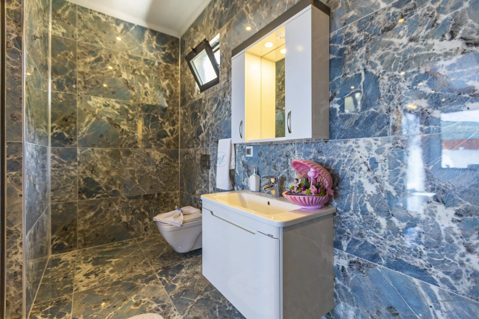 Villa Derin Duo