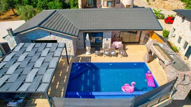 Villa Jungle