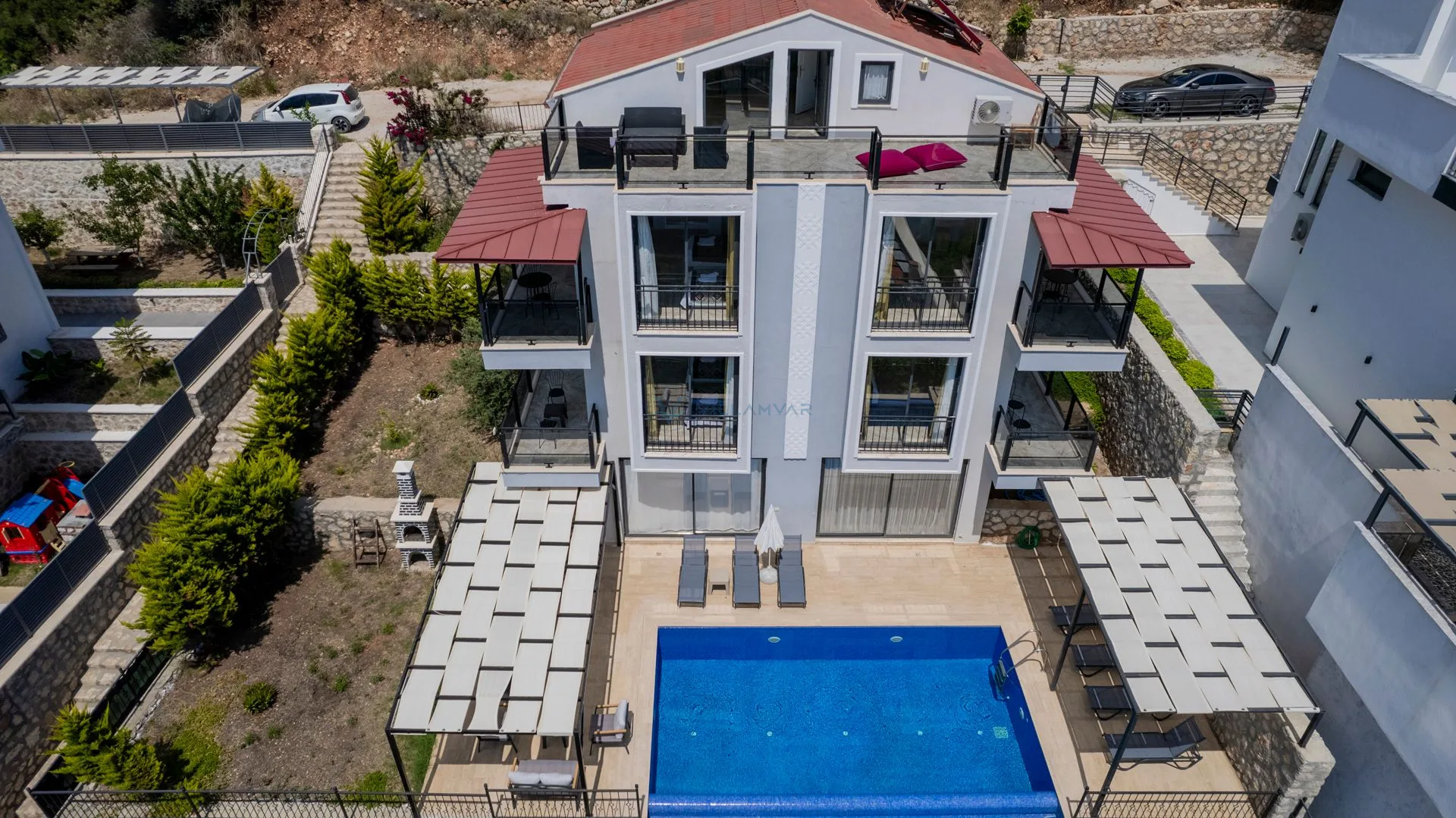 Villa Cblok