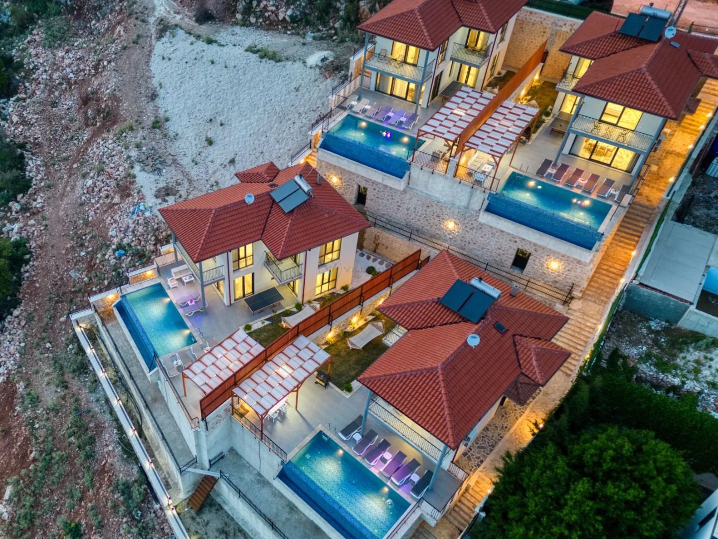 Villa Stranger 3