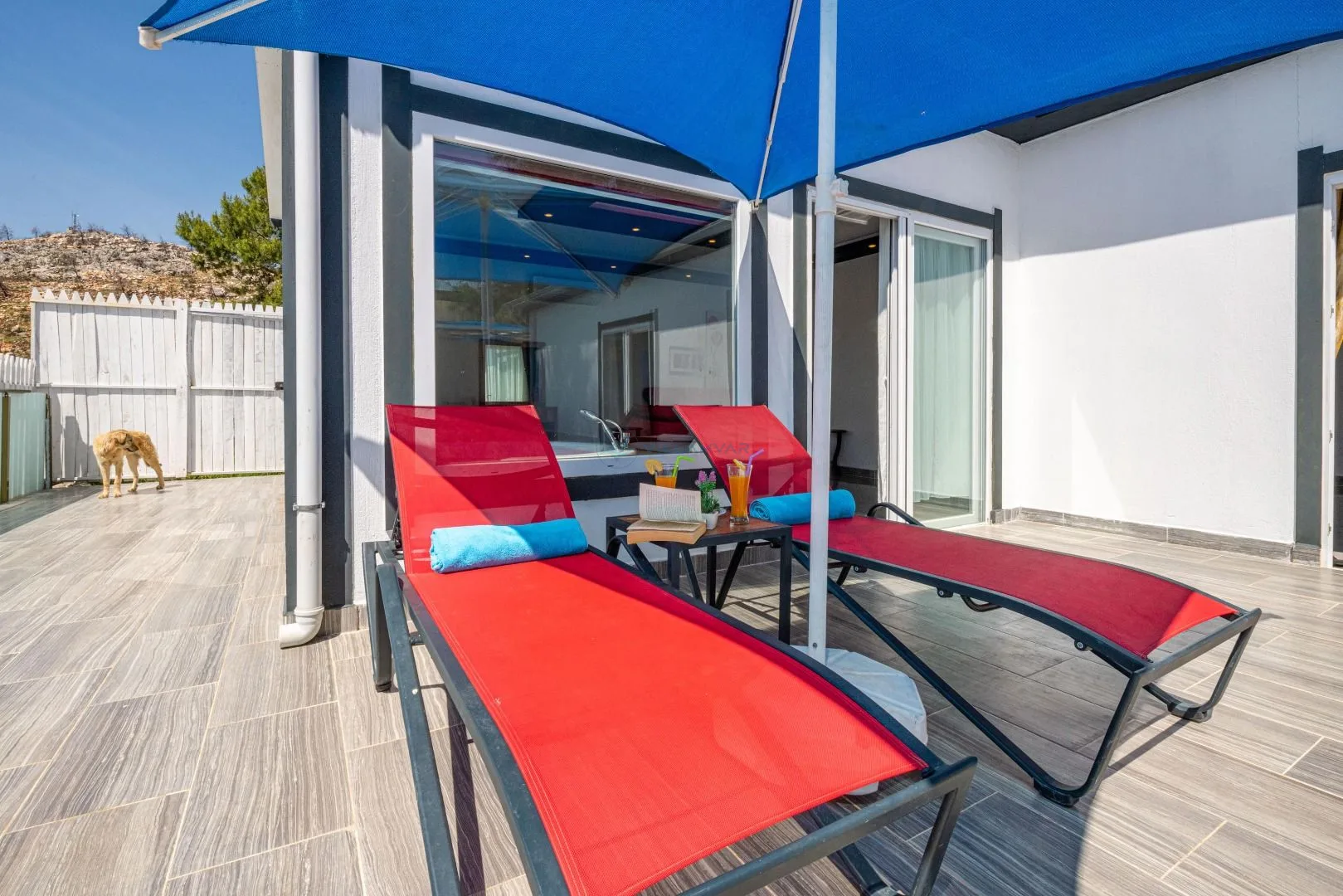 VR Villa Nazo