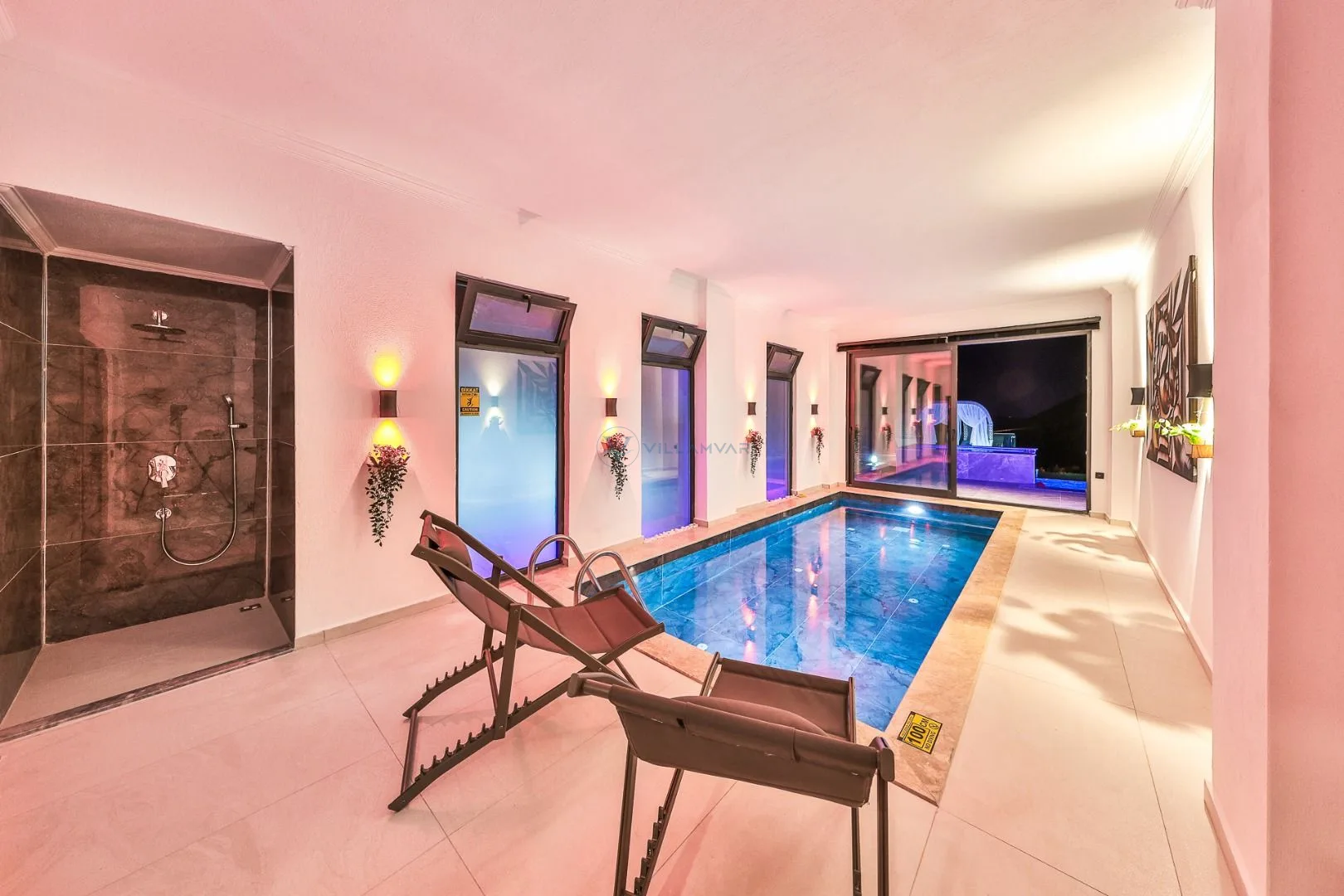 Villa Free