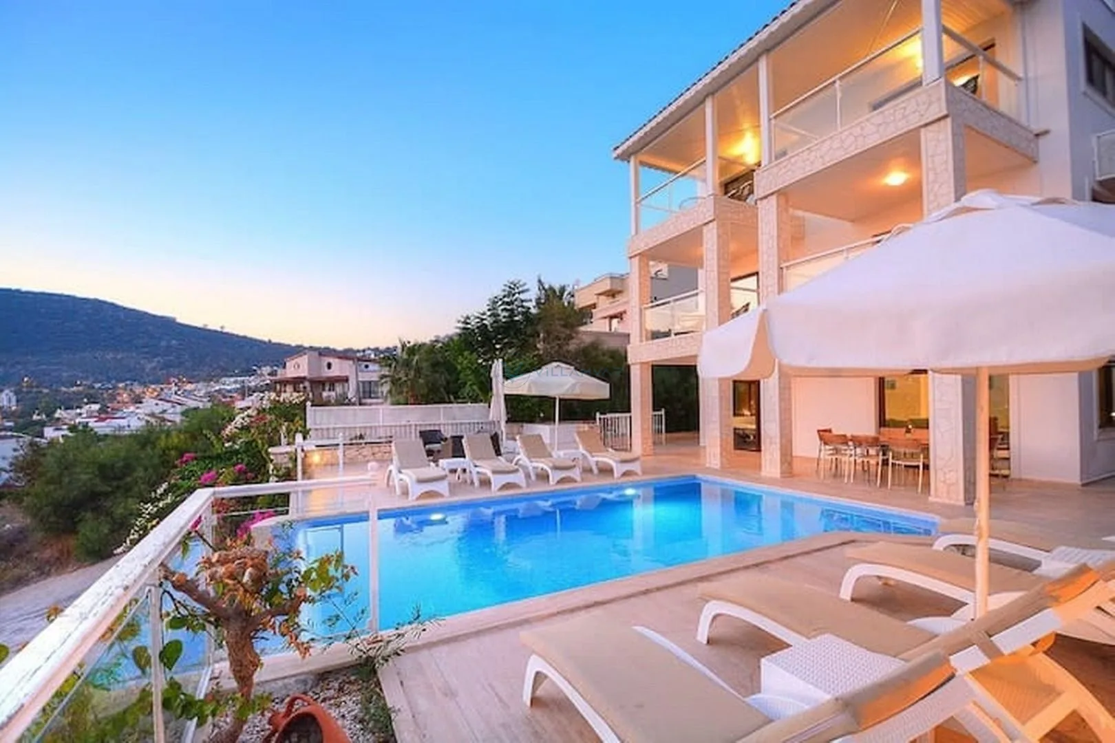 Villa Samsara 07-29