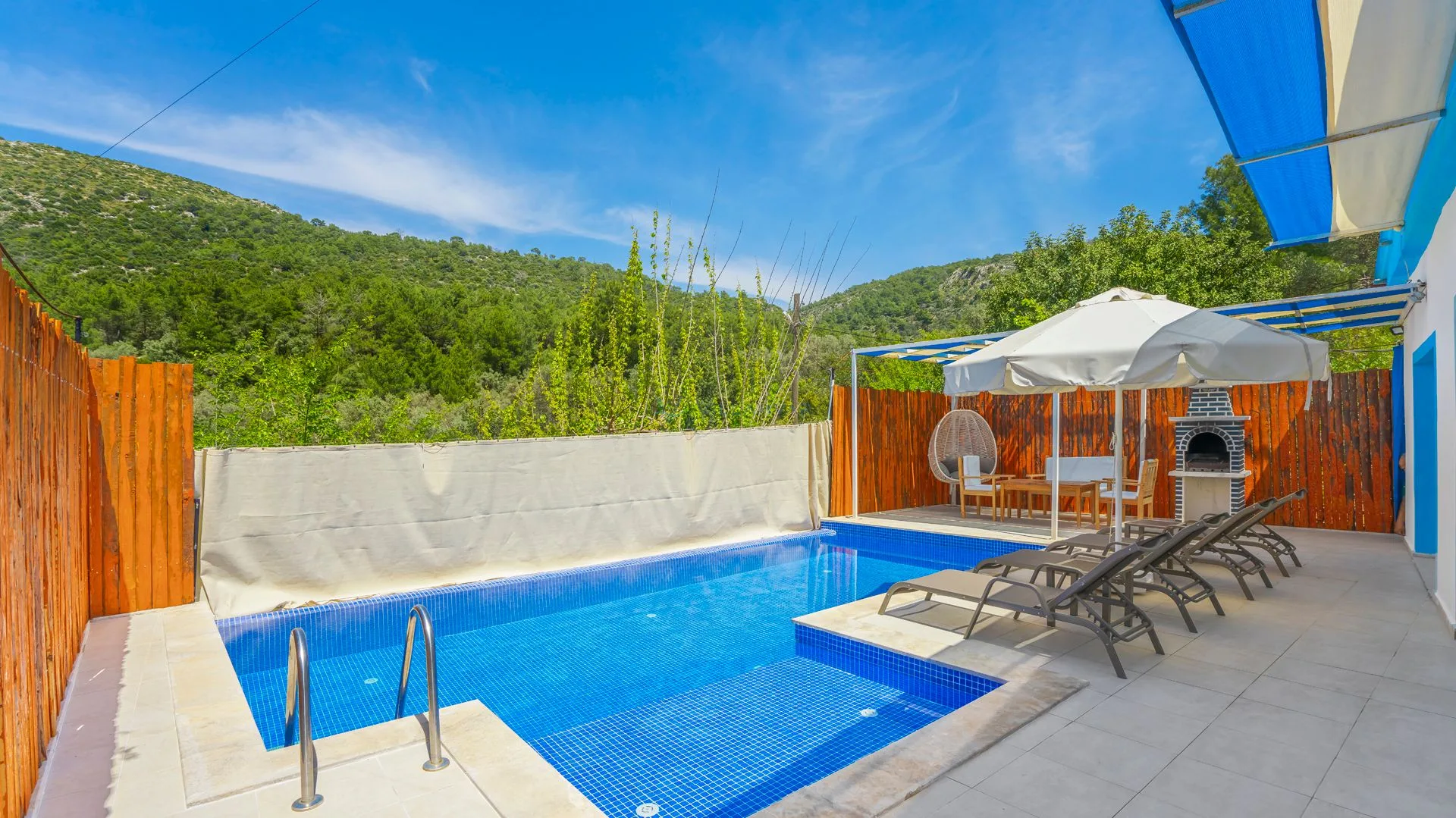 Villa Nadya