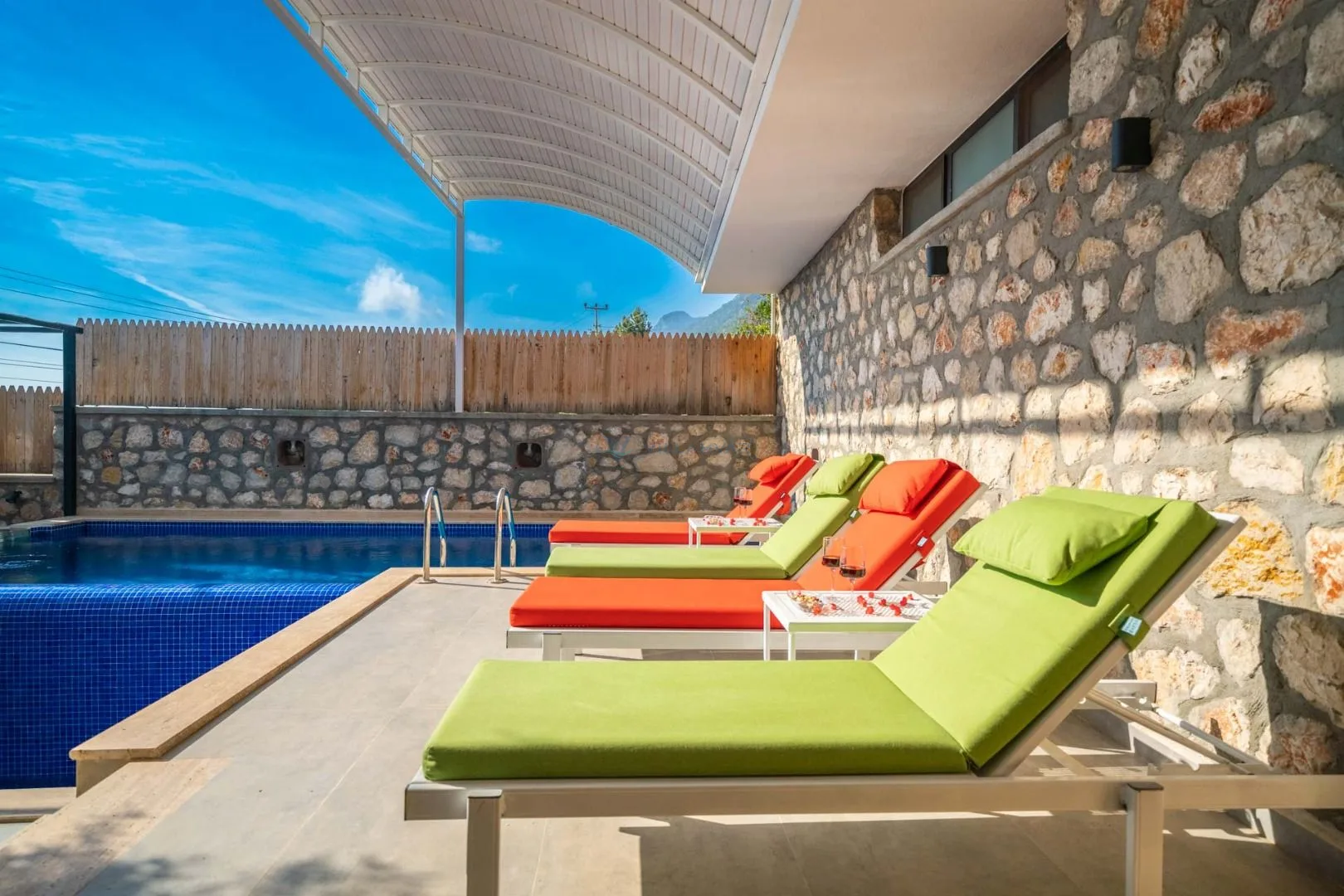 Villa Thera Aqua