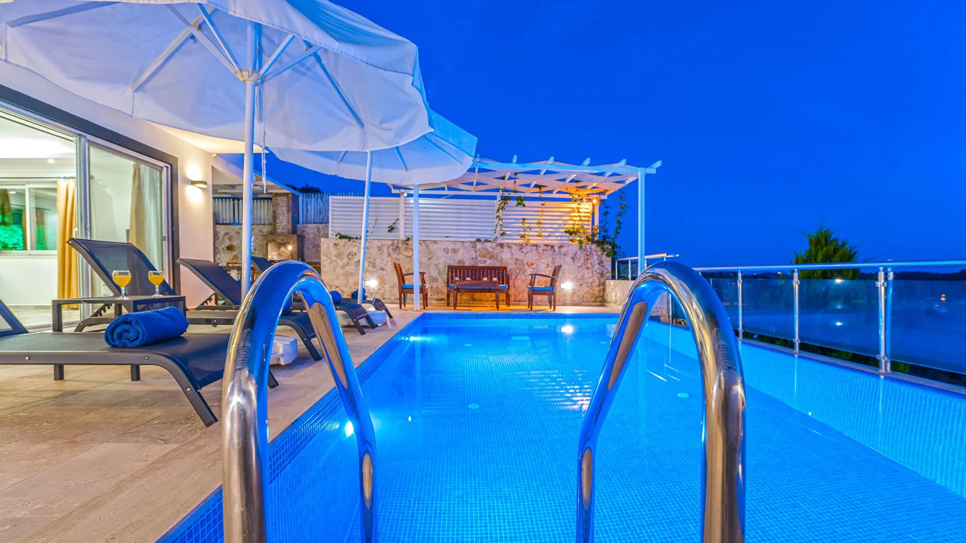 Bbvl Villa Poli