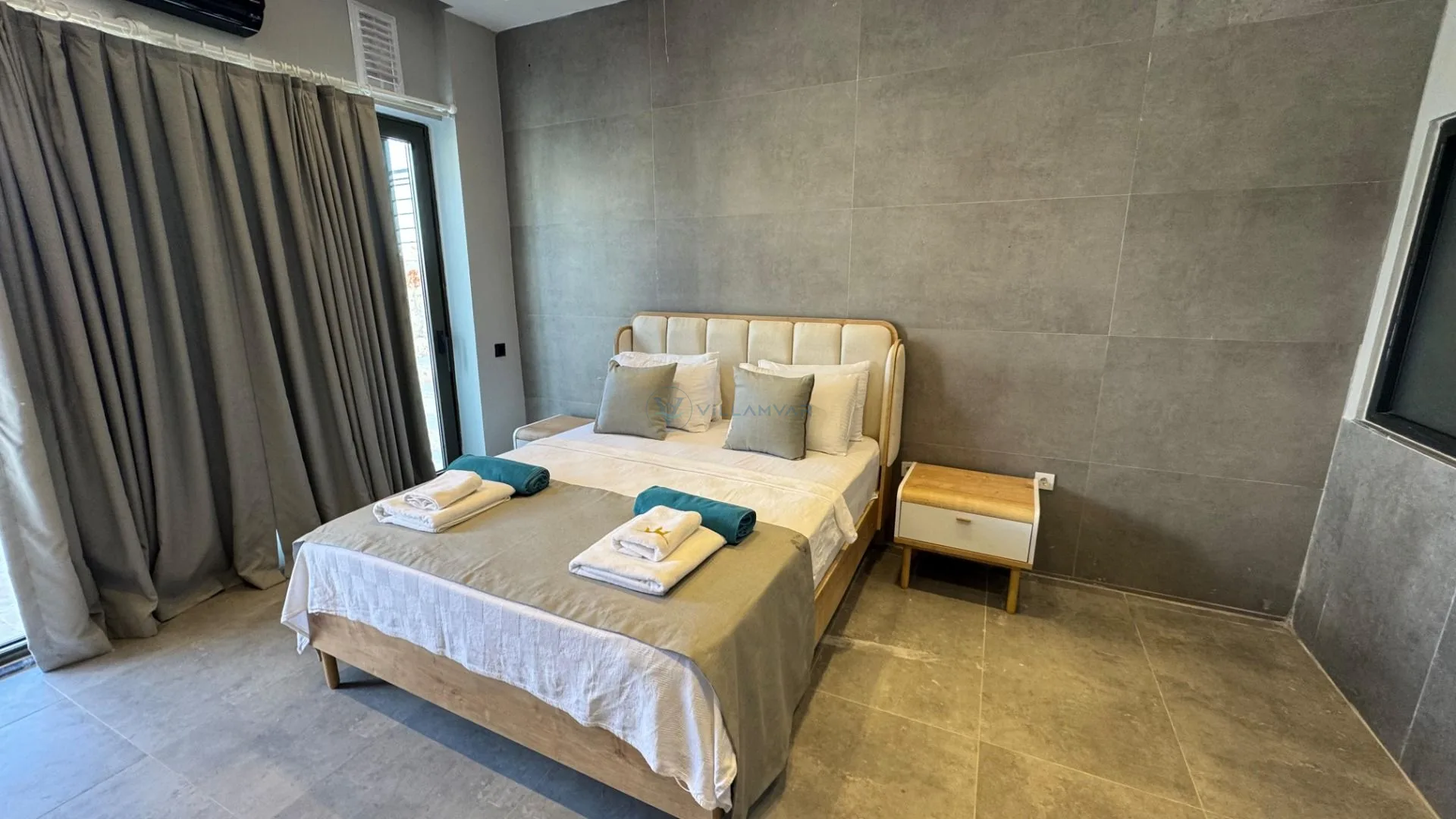 Villa Royal Life