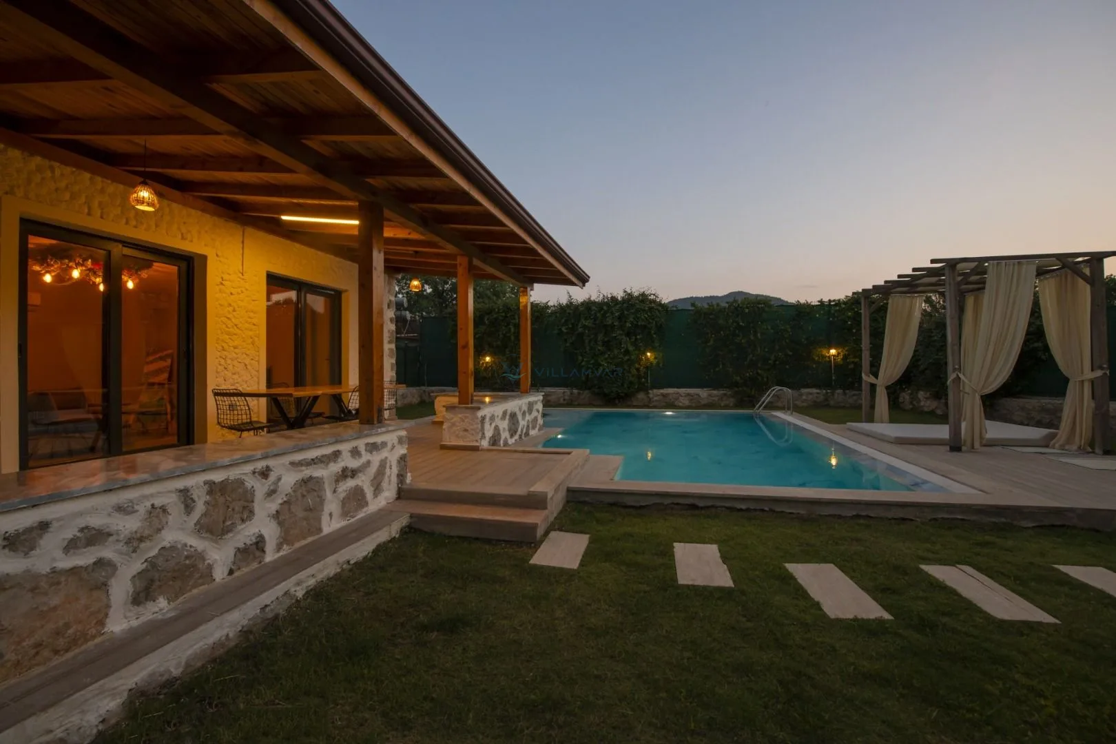 Villa Calvin Mini