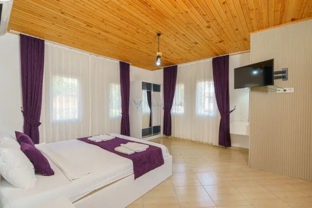 Villa Favori 1