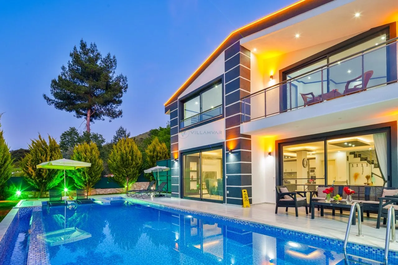 Villa Gold