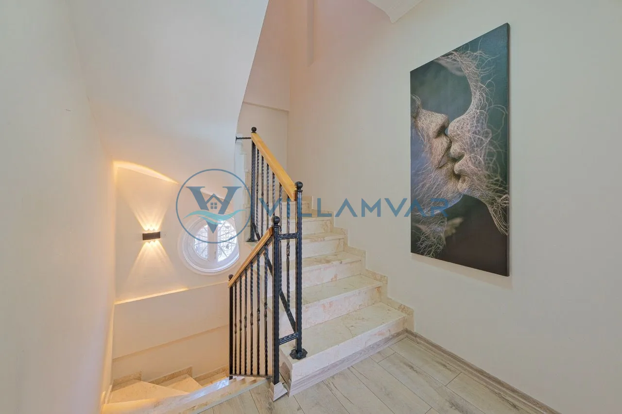 Serenity Villaları