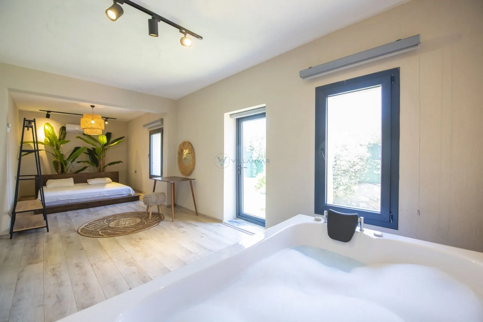 Villa Calvin Mini