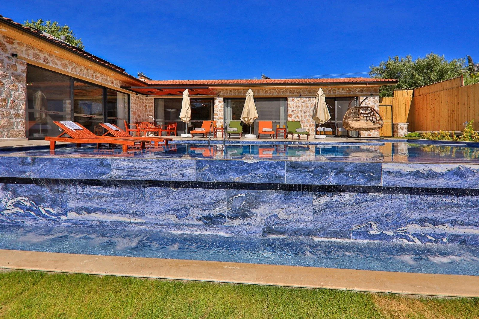 Villa Nidia