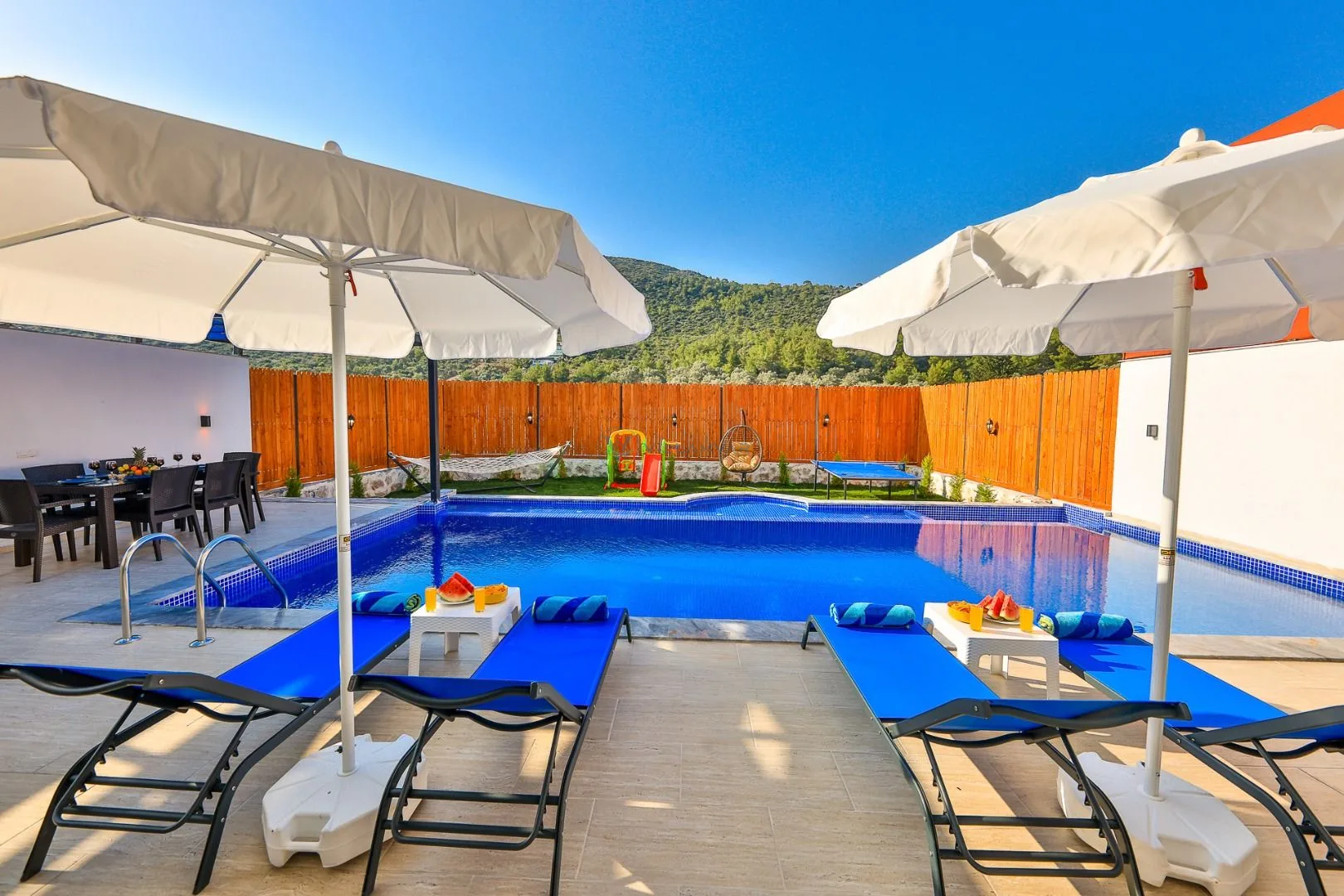 Villa White Castle