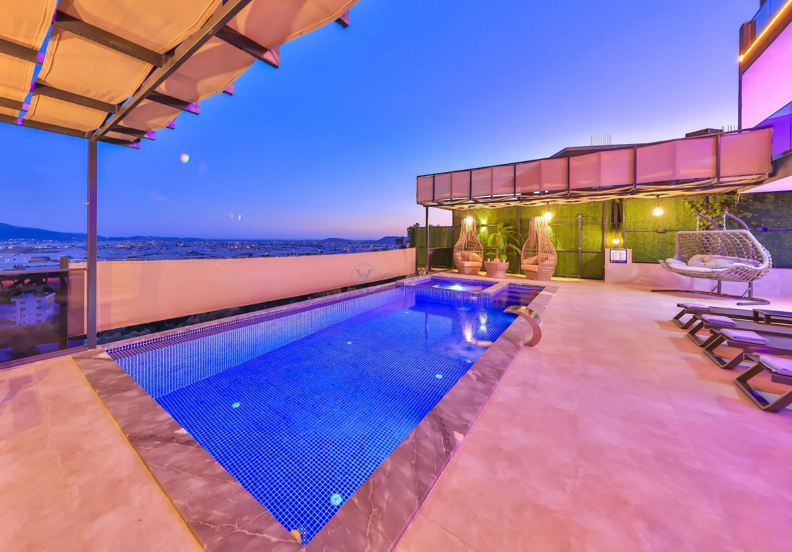 Villa Lalezar
