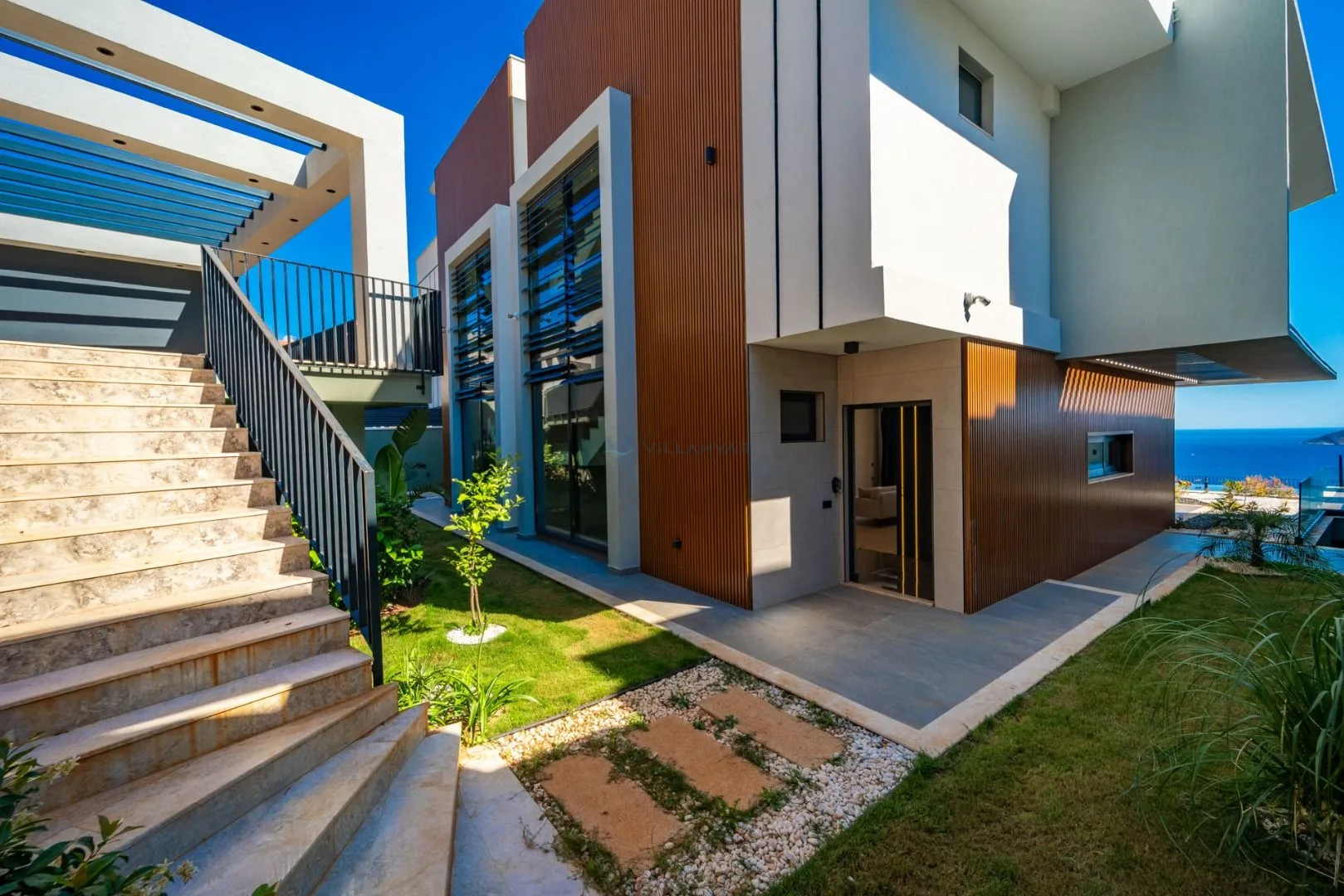 Villa Aura D