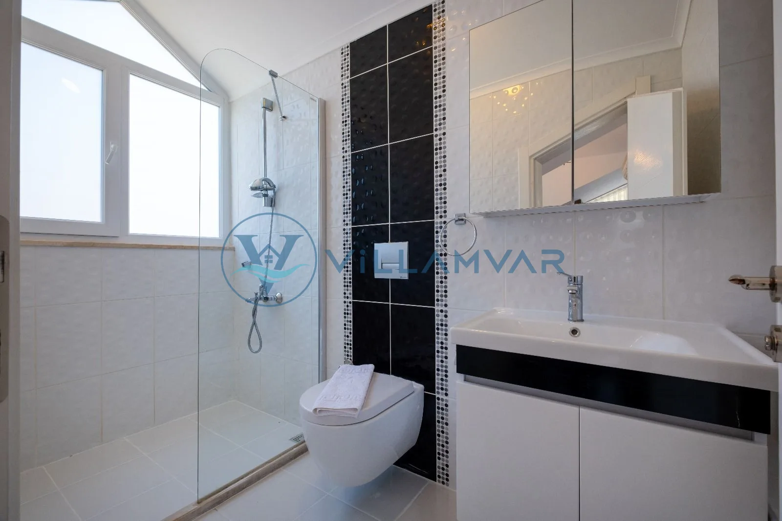 Villa Silver Orkide