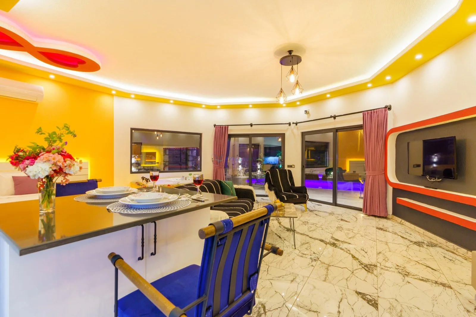Villa Epica Duo
