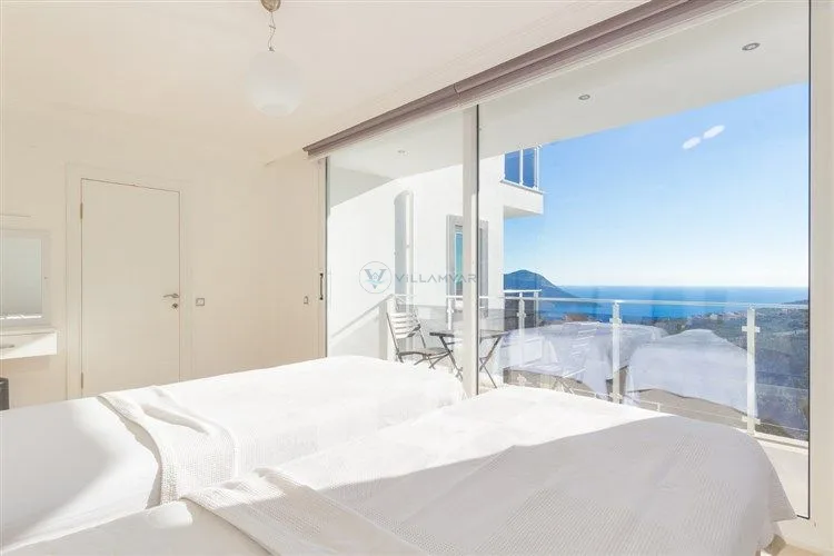 Villa Manolya