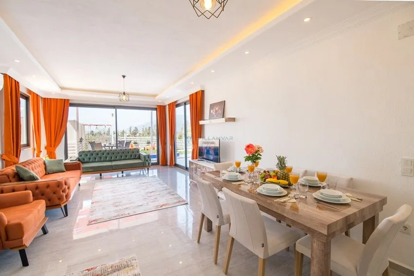 Villa Nar Çiceği